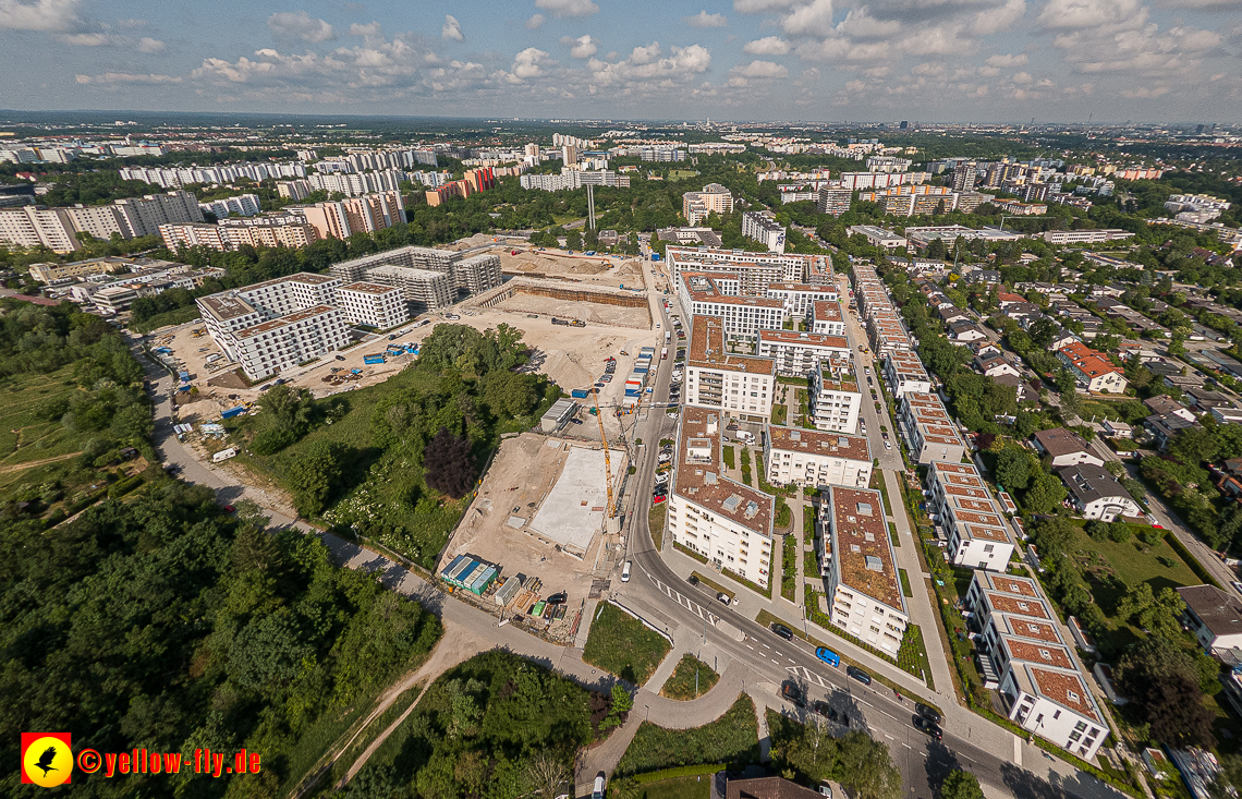 07.06.2023 - Aktuelle Luftbilder aus dem Alexisquartier und Pandion Verde in Neuperlach in München